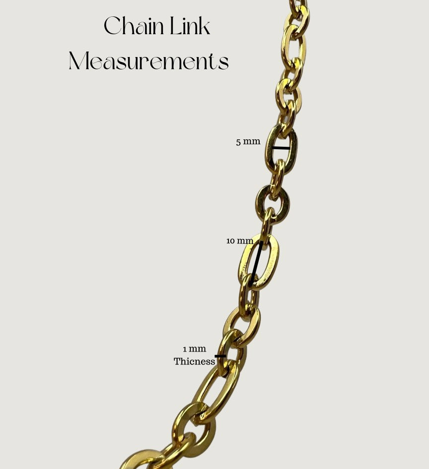 Woman 18K Gold Oval Chain