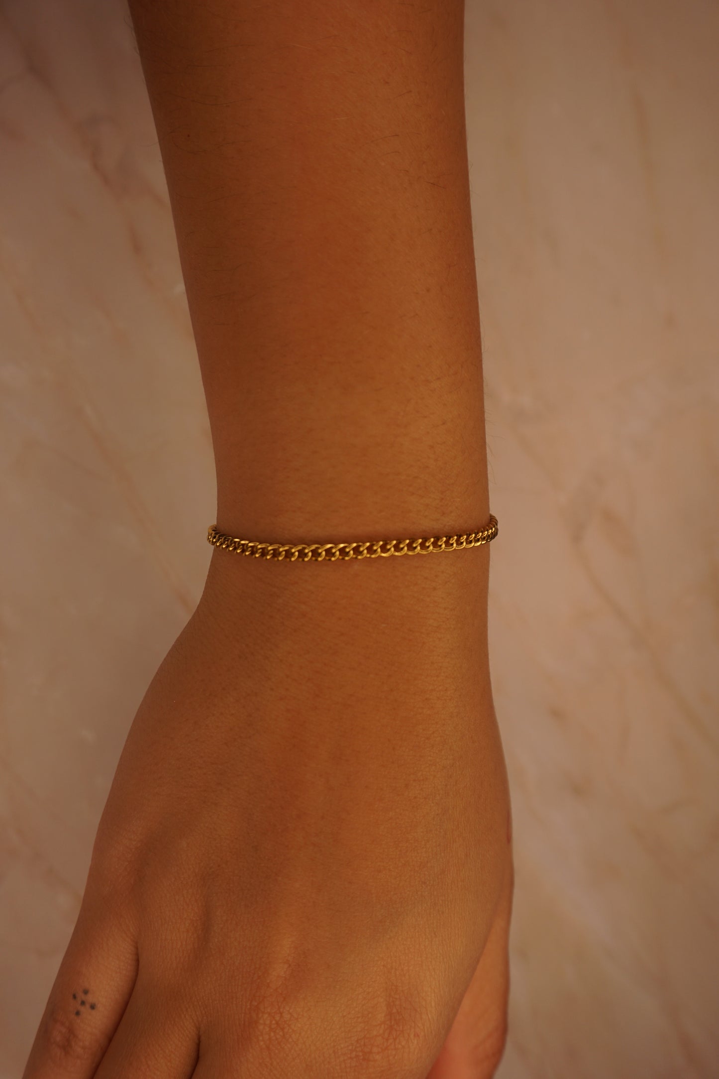 Woman 18K Gold  Plated Curb Bracelet