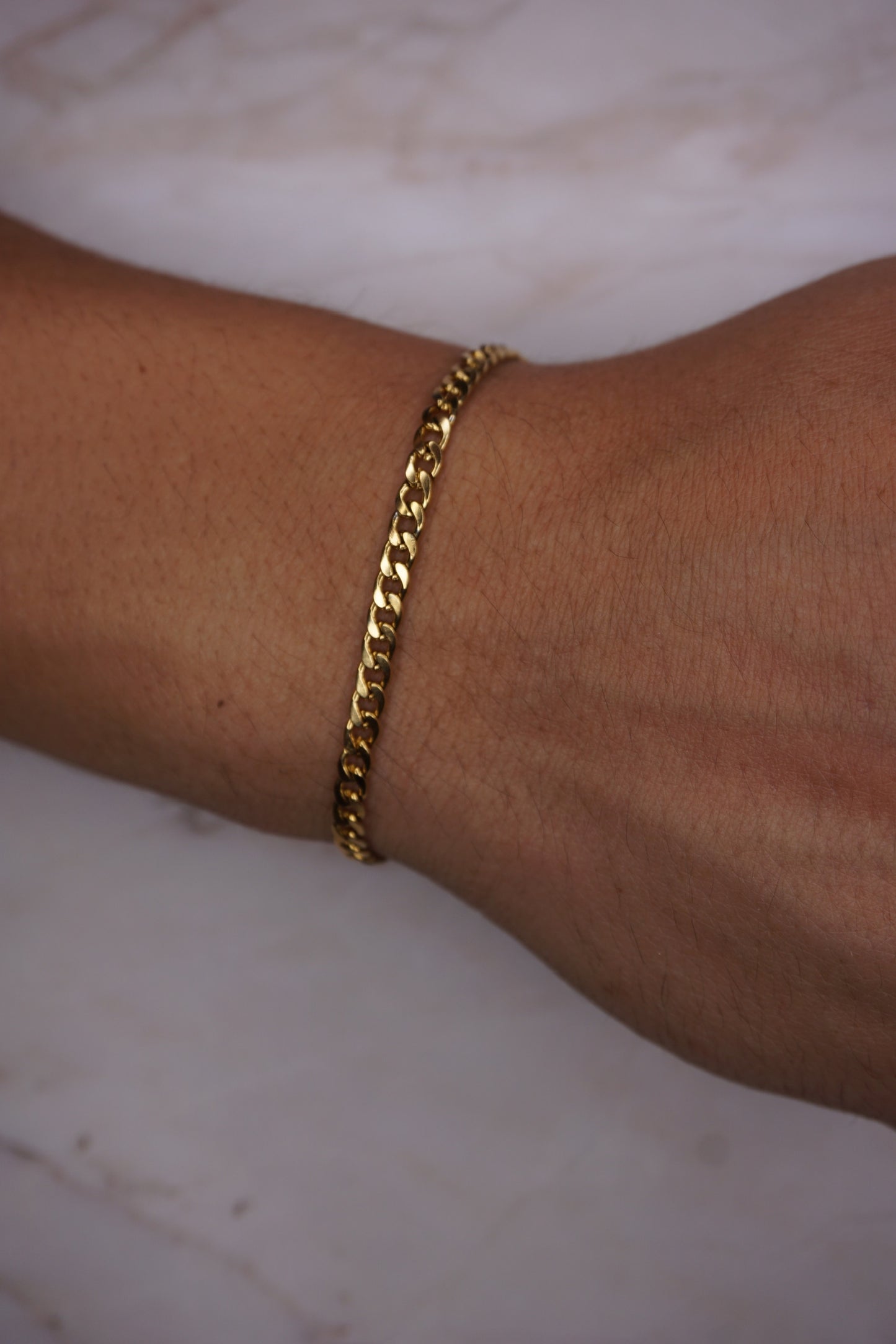 Men 18K Gold plated thin Cuban link Bracelet