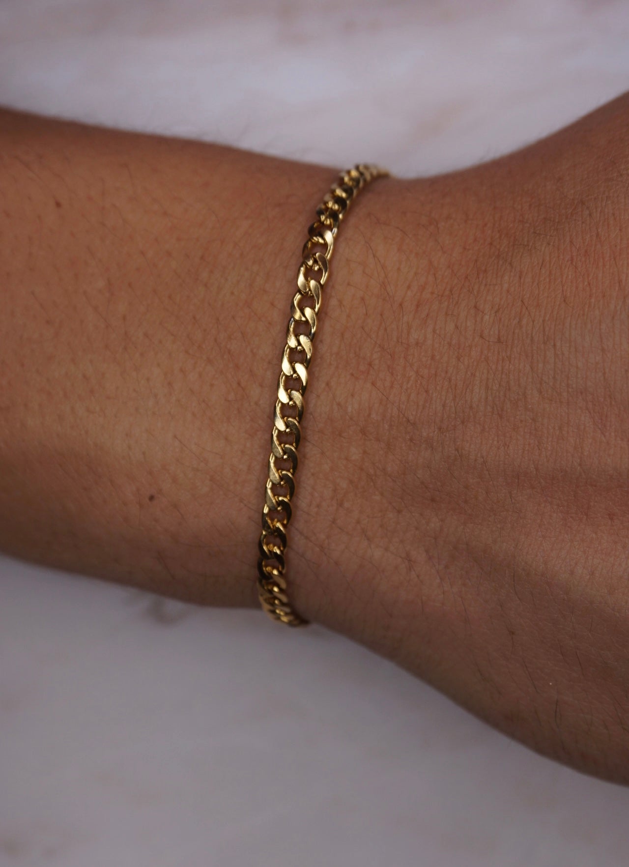 Men 18K Gold plated thin Cuban link Bracelet