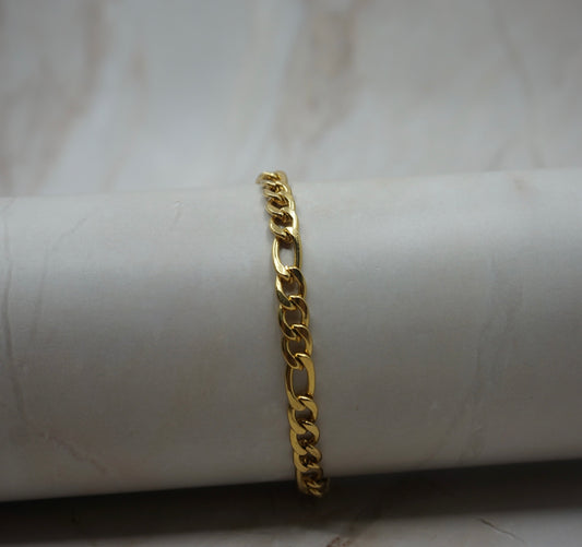 Men 18K Gold plated Figaro Bracelet