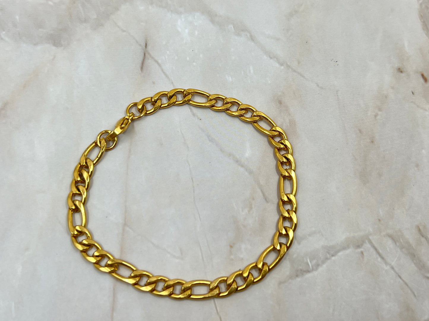 Woman 18K Gold plated Figaro Bracelet