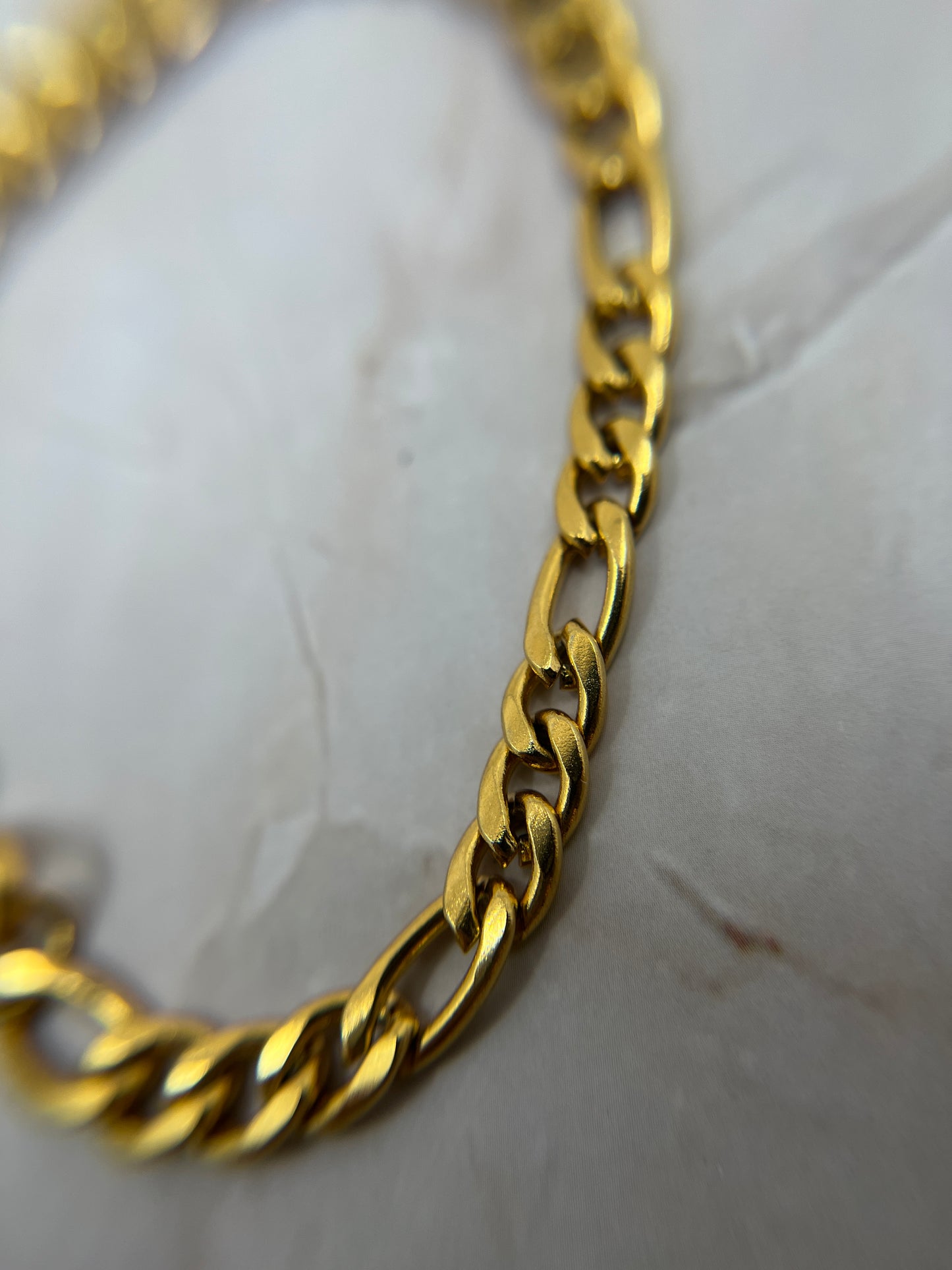 Men 18K Gold plated Figaro Bracelet