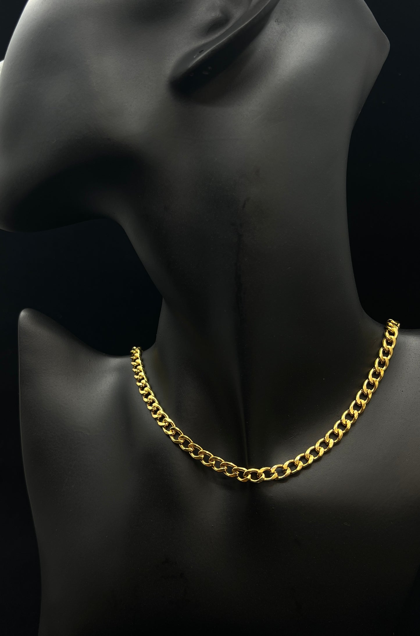 Woman 18K Gold Plated Cuban Link