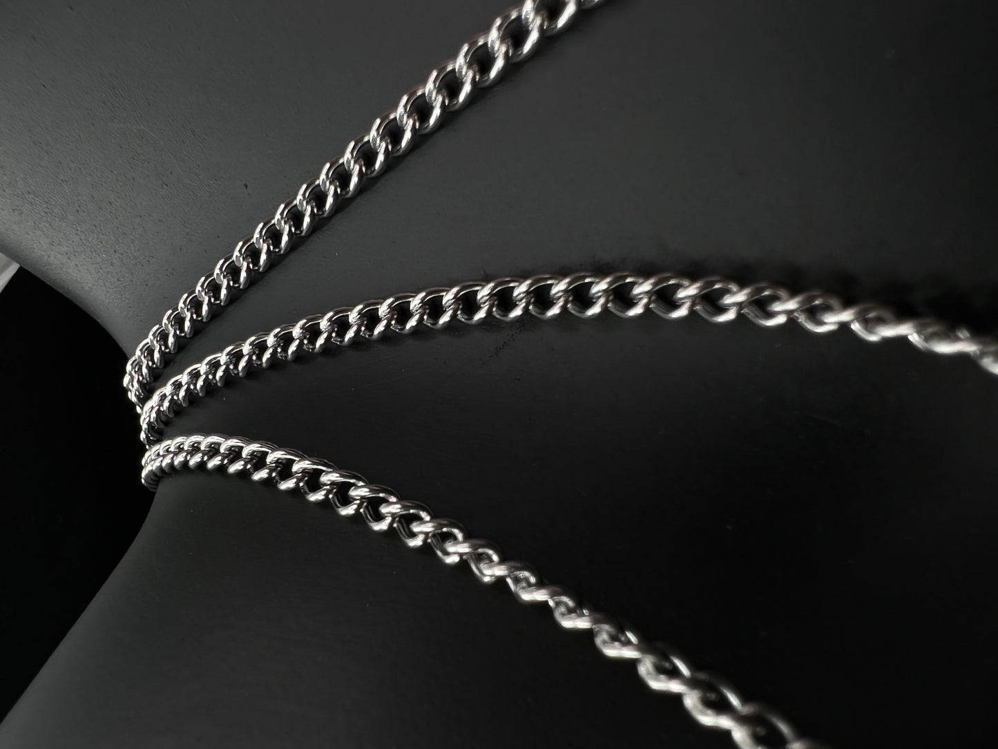 Women Silver Curb Chain