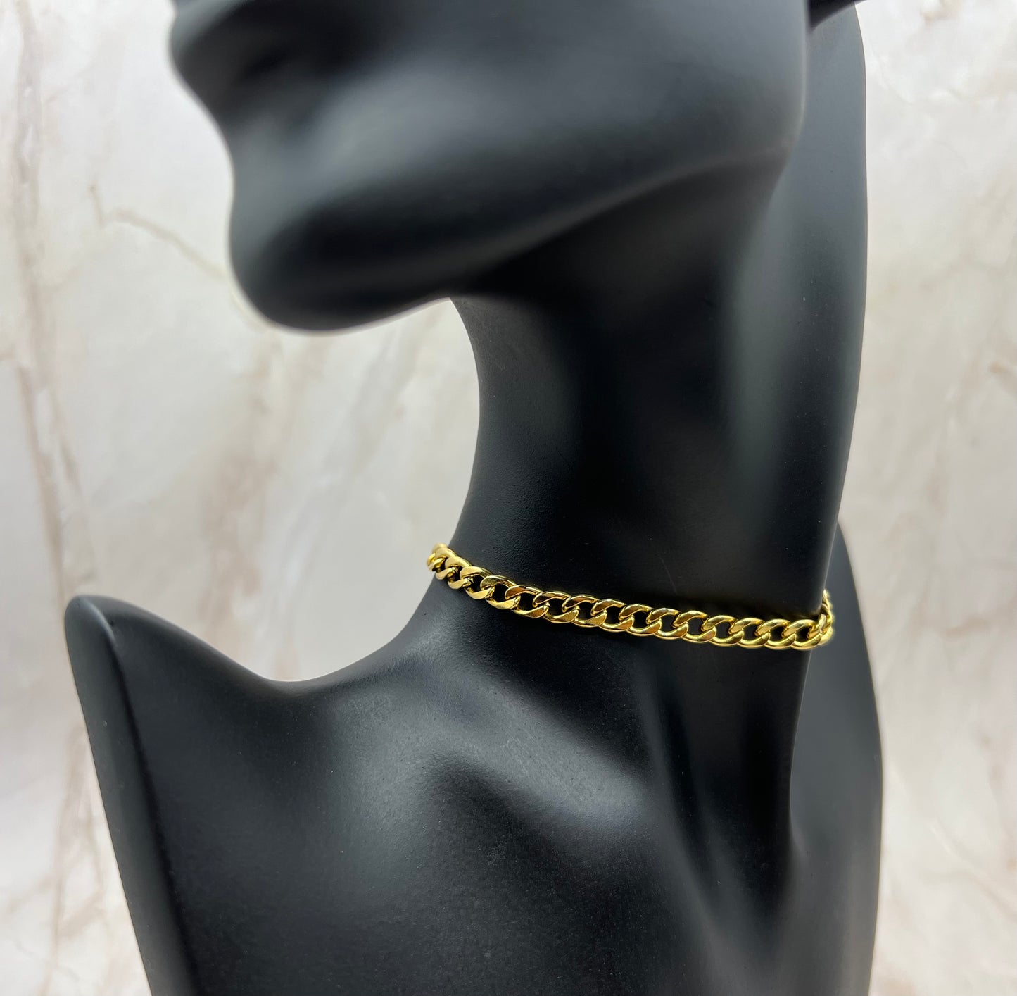 Woman 18K Gold Plated Cuban Link