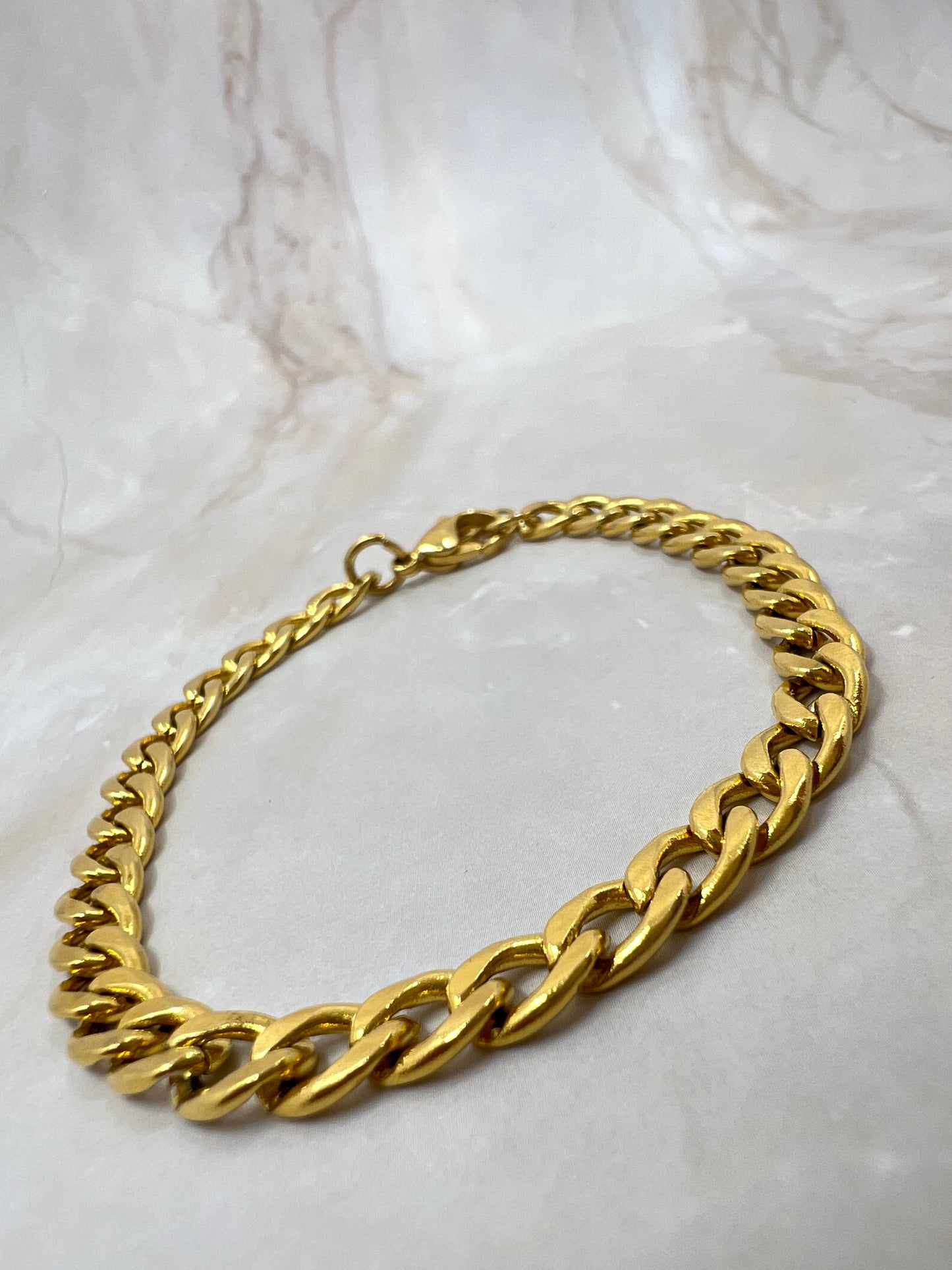 Woman 18K Gold Plated Cuban Bracelet