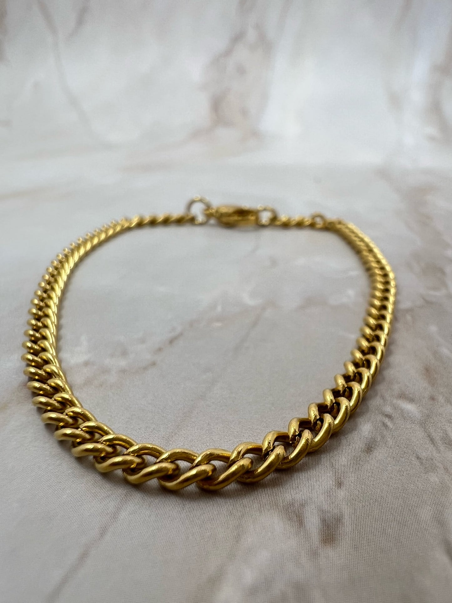 Woman 18K Gold  Plated Curb Bracelet