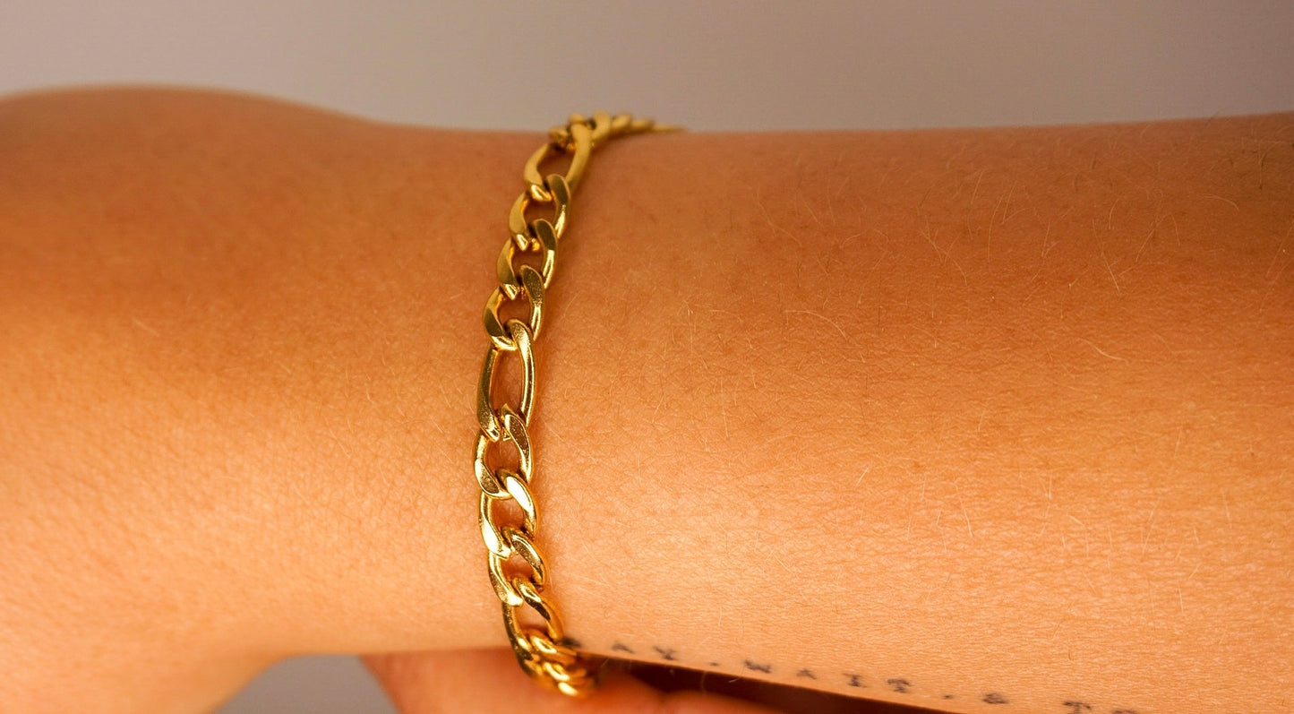 Woman 18K Gold plated Figaro Bracelet