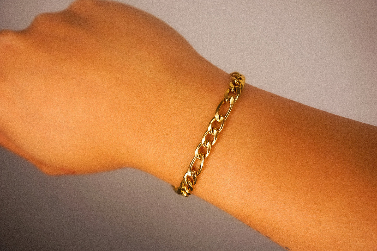 Woman 18K Gold plated Figaro Bracelet